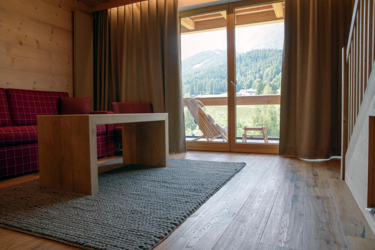 Dolomiti Lodge Alvera Cortina d'Ampezzo Exterior photo